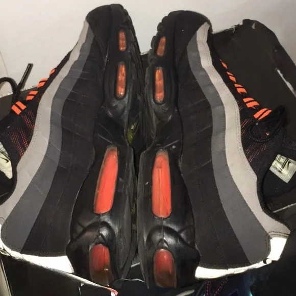2011 Nike Air Max 95 Halloween Black & Orange. Men’s 10 and 11 available. - Picture 2 of 8